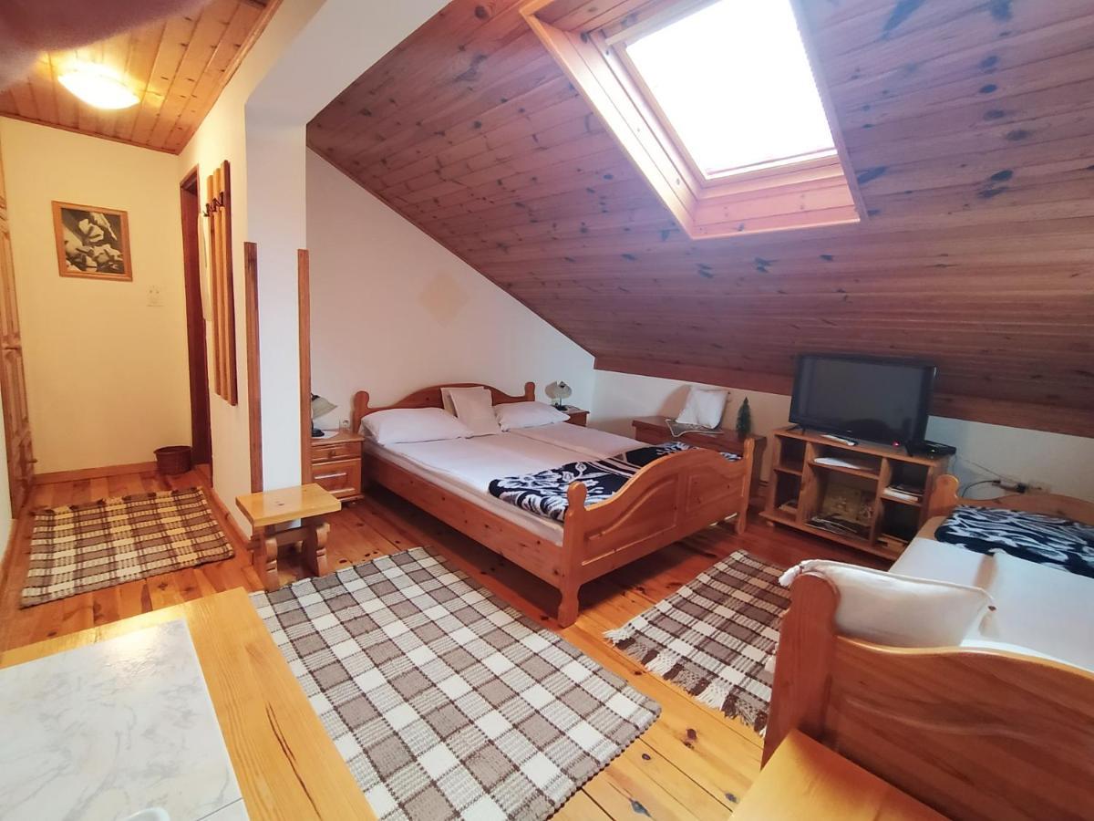 Apartmani Milic Sirogojno Exteriör bild