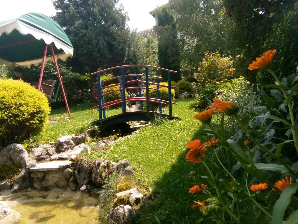 Apartmani Milic Sirogojno Exteriör bild