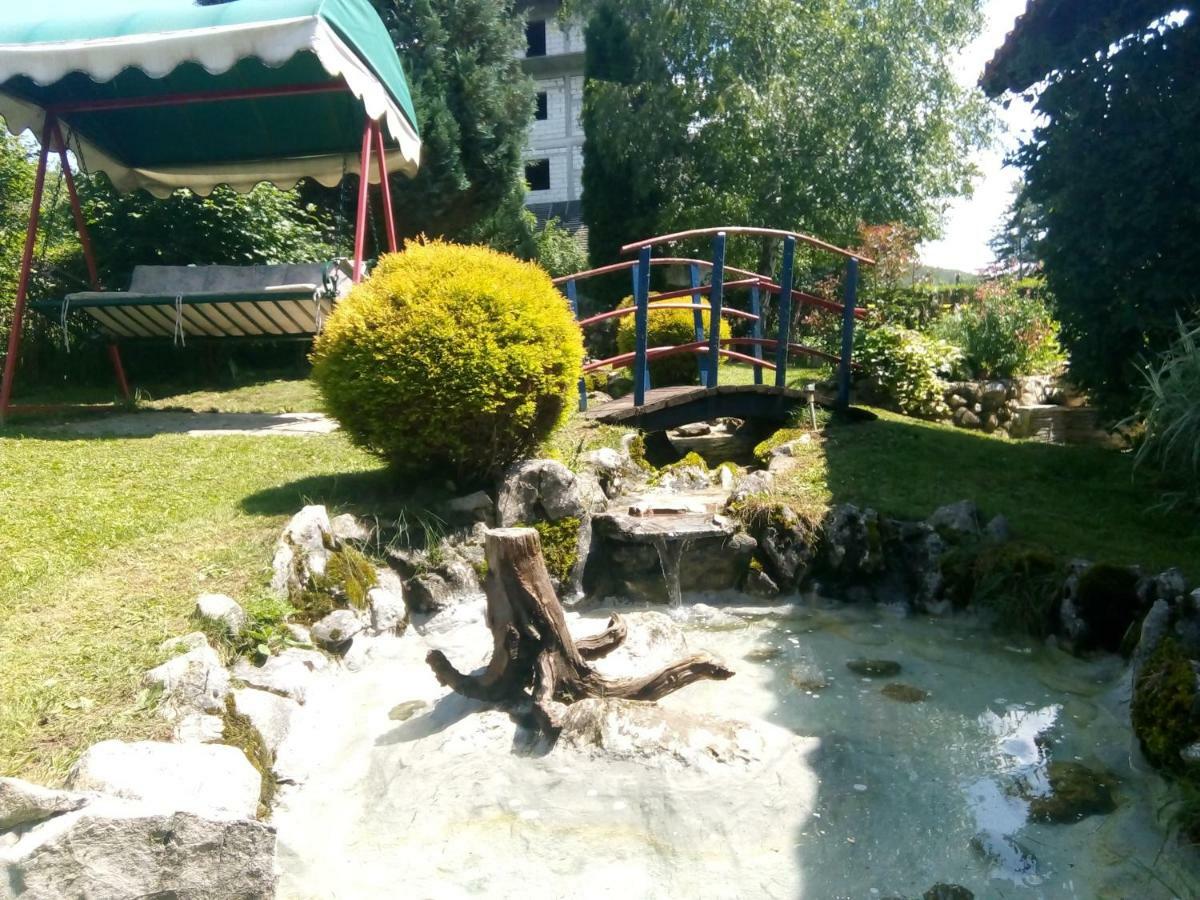 Apartmani Milic Sirogojno Exteriör bild