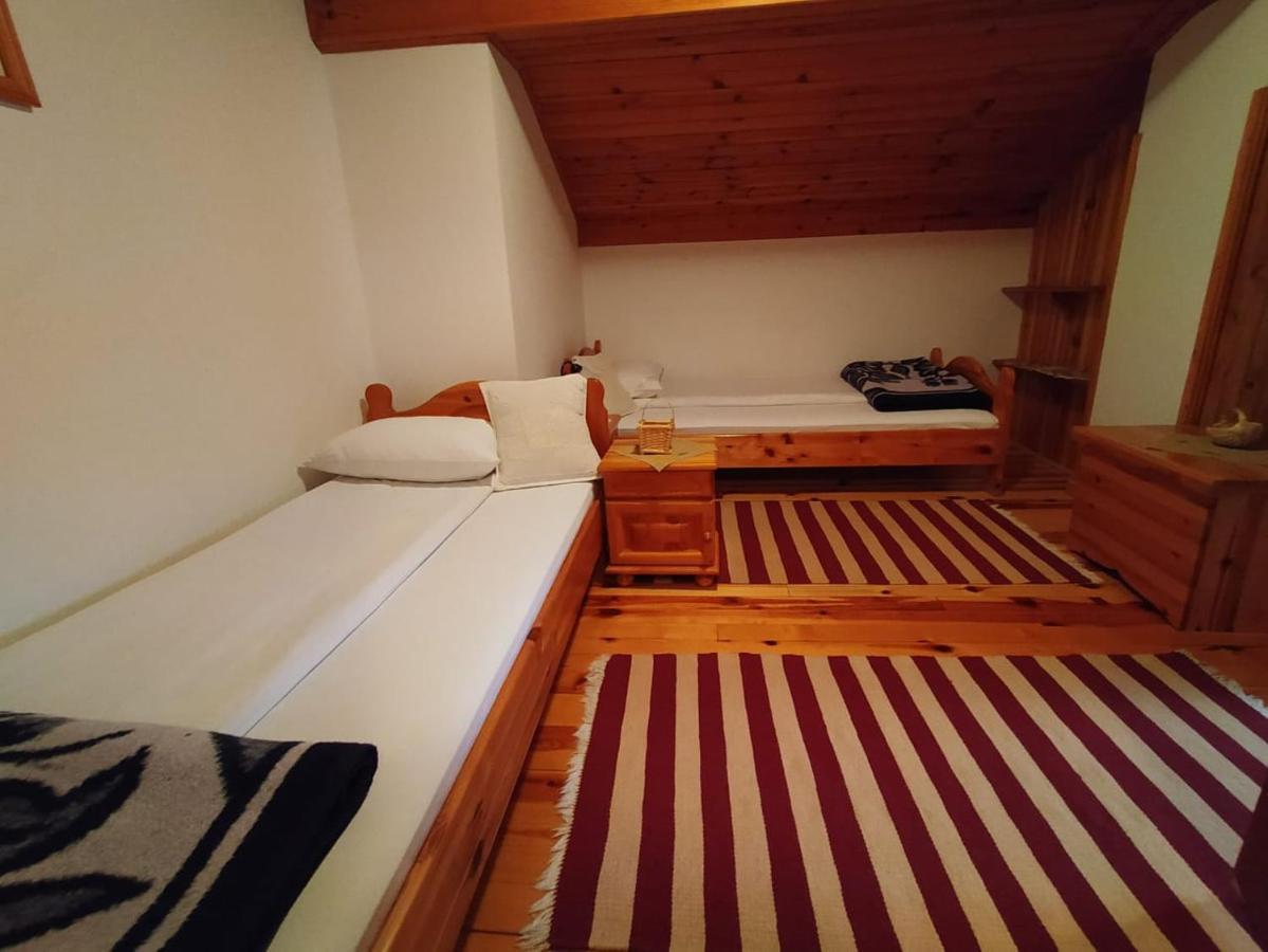Apartmani Milic Sirogojno Exteriör bild